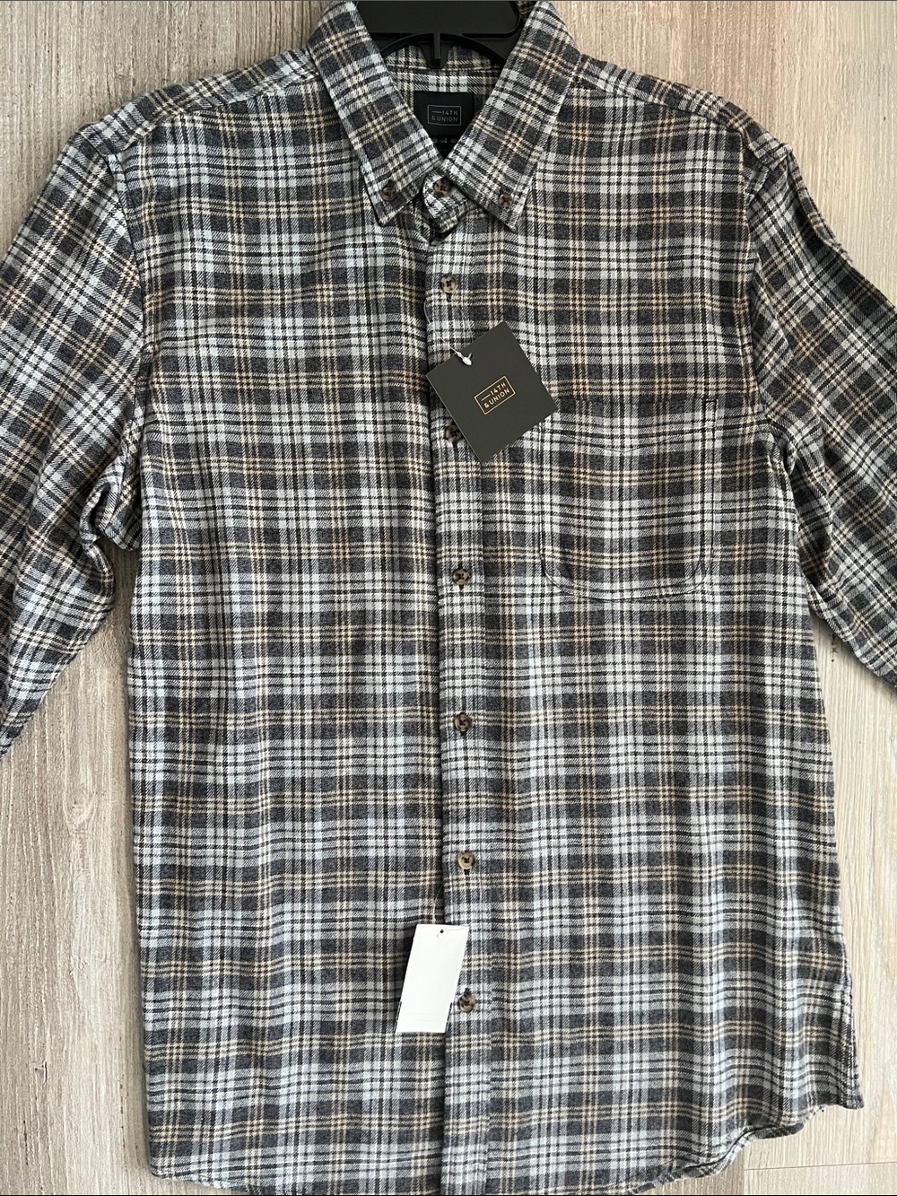 14th & Union Gray and White Plaid Button-Down Shirt